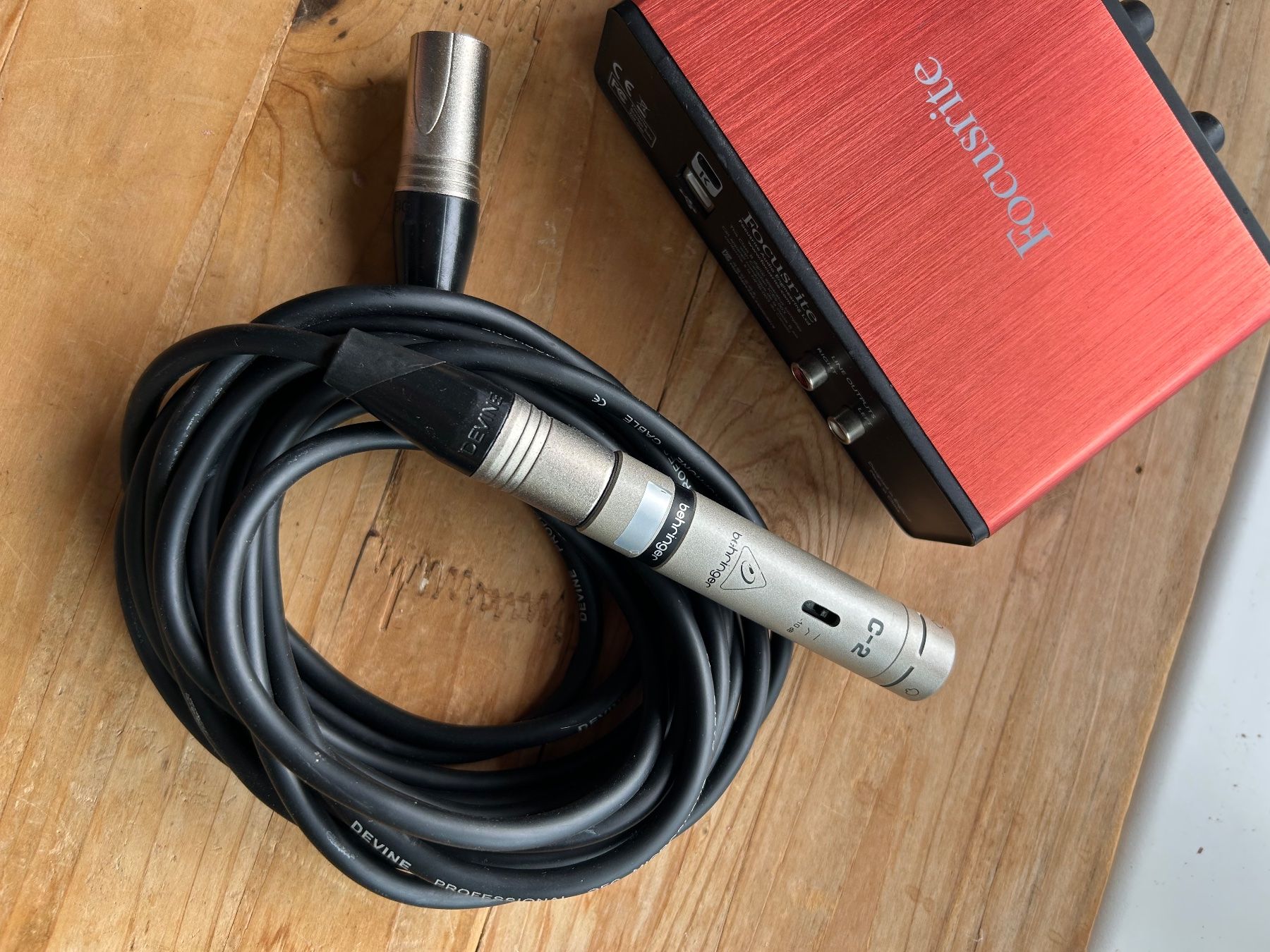 Registratori: Focusrite & Behringer Mic – Usato da Zürich venduto da yod_v2p9 1