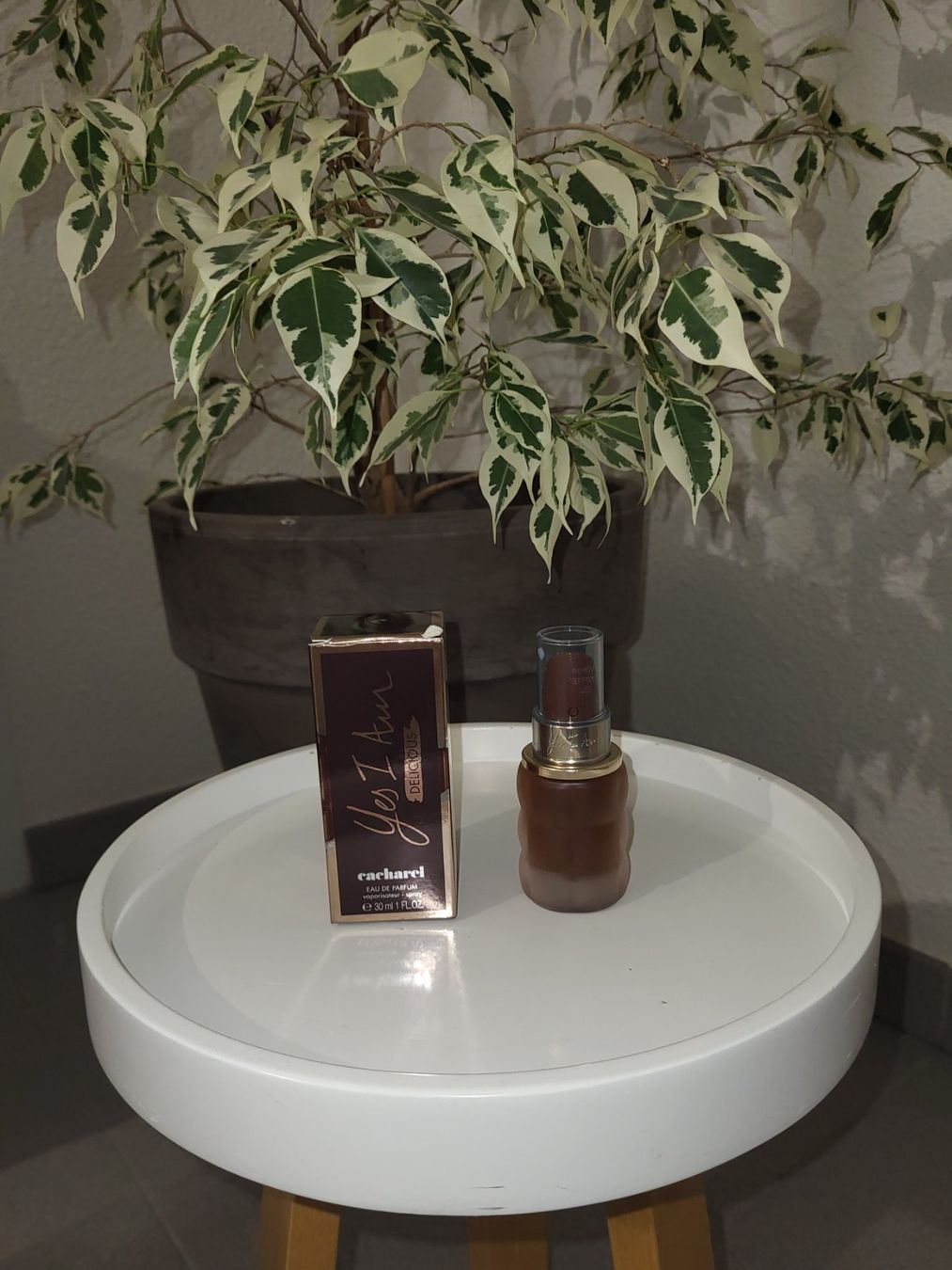 Cacharel Parfum & Eau de Toilette: Parfum Cacharel – Neu und originalverpackt aus St-Prex von natali78 1