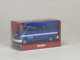 GB- Herpa Mercedes Benz THW