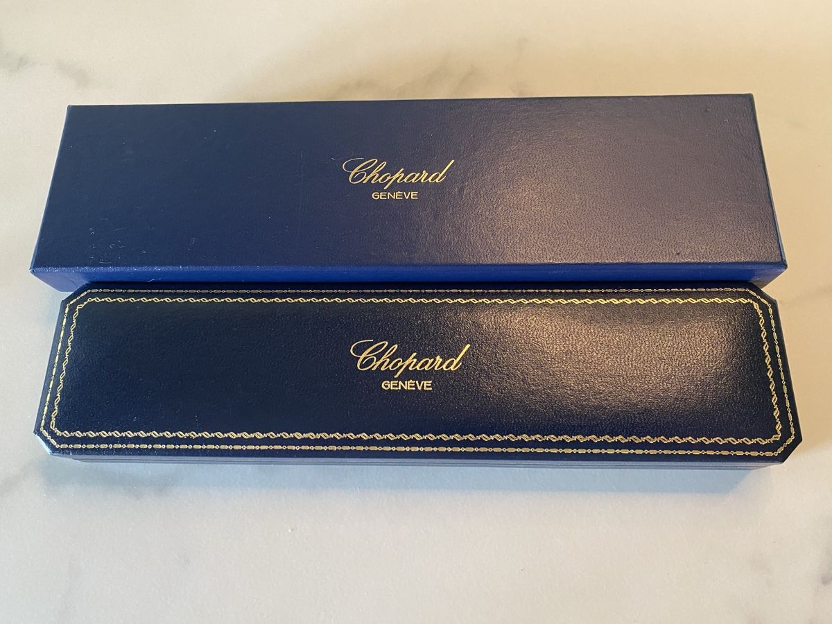Chopard Orologi: Original Chopard Schmuck - oder Uhren Box - Top Zustand! – Usato da Unterterzen venduto da ProsCons 3