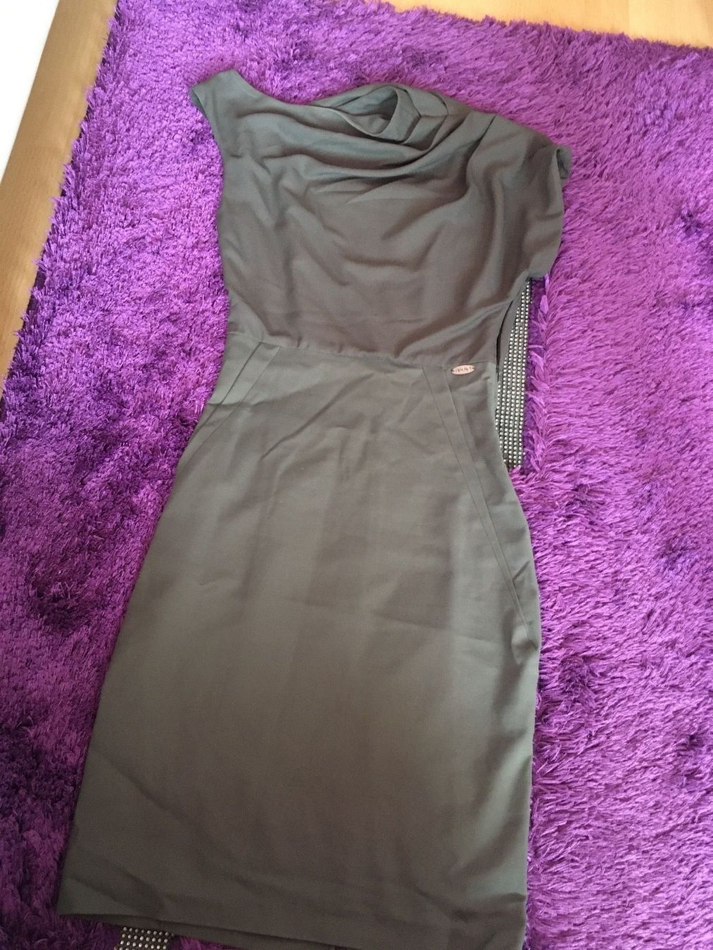 Liu Jo Kleider: Liu Jo Cocktailkleid – Neu (gemäss Beschreibung) aus Gossau ZH von SistersBeauty
