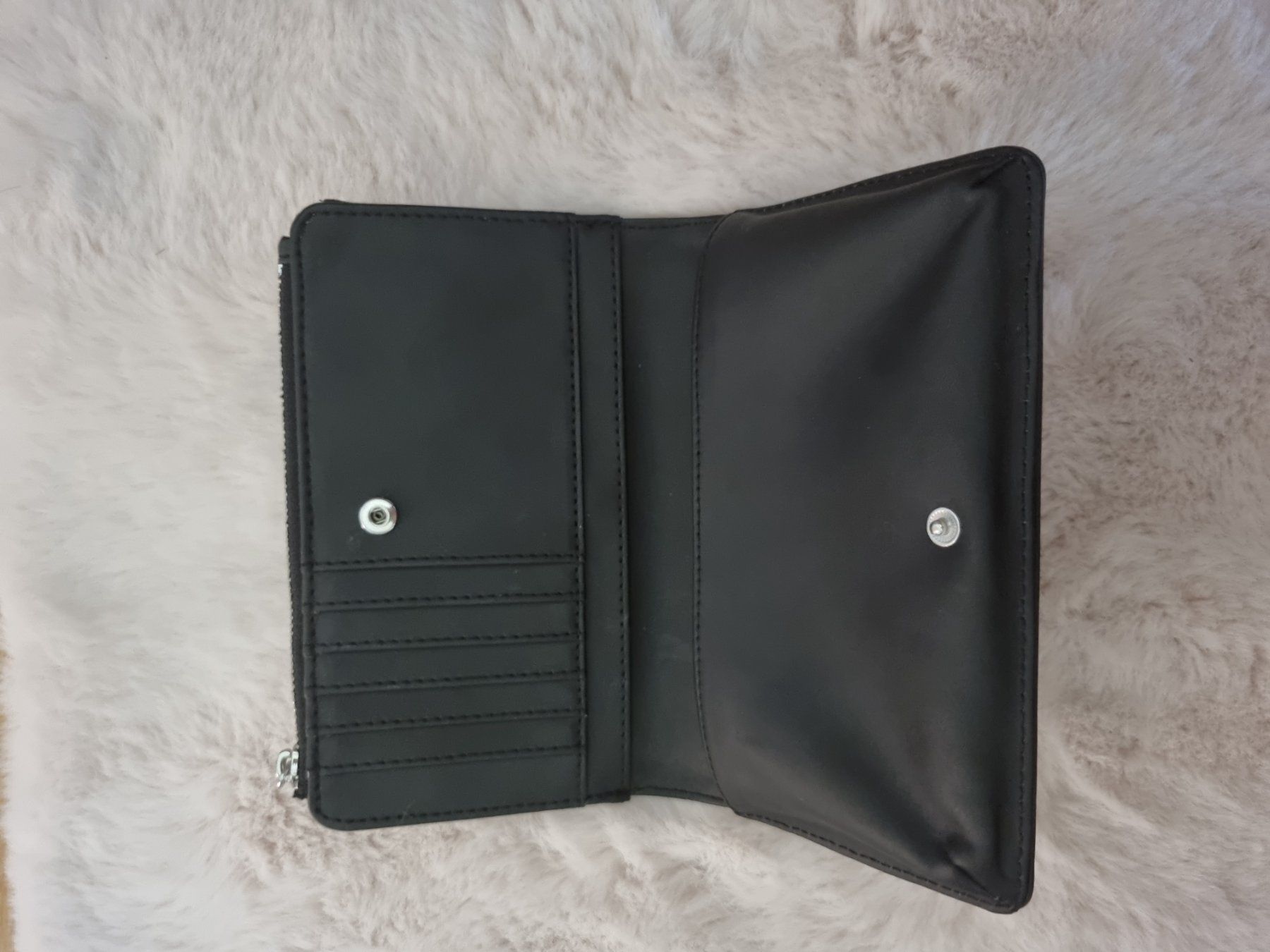 Guess Portamonete: Porte monnaie – Nuovo (secondo la descrizione) da Aegerten venduto da SivHour 1