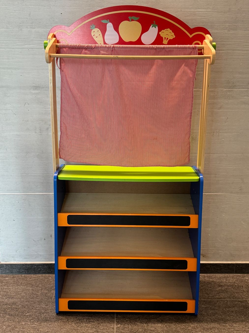 Giocattoli: Puppentheater und Kiosk – Usato da Grüningen venduto da bra_l7mn 1