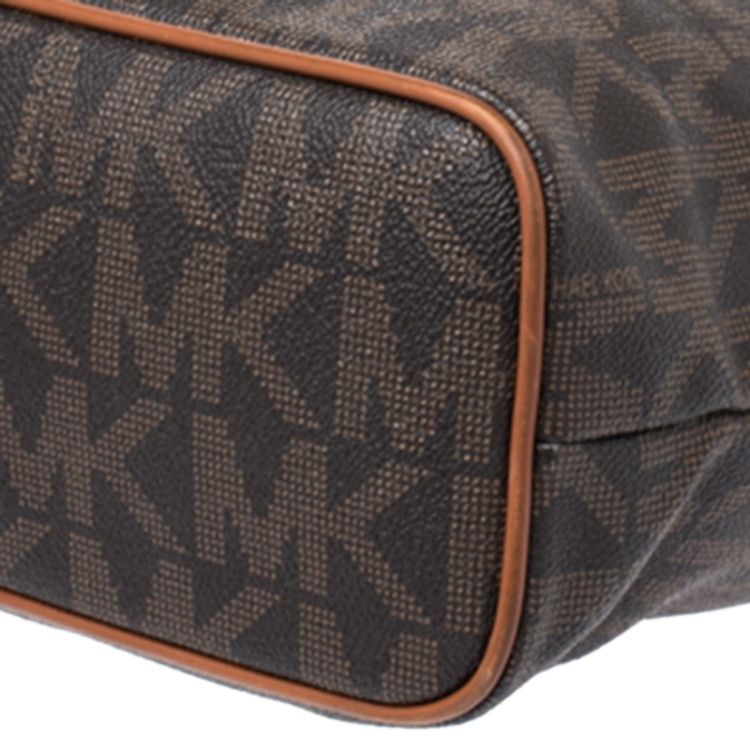 Michael Kors Sacs femmes: Michael Kors Handbag brown logo pattern excellent condition – D'occasion à Watt par Tomaf 8