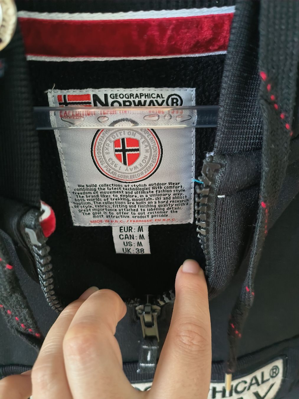Maglioni & Felpe: Pullover Geographical Norway schwarz Grösse M neuwertig – Nuovo (secondo la descrizione) da Biel/Bienne venduto da M.D.C 3