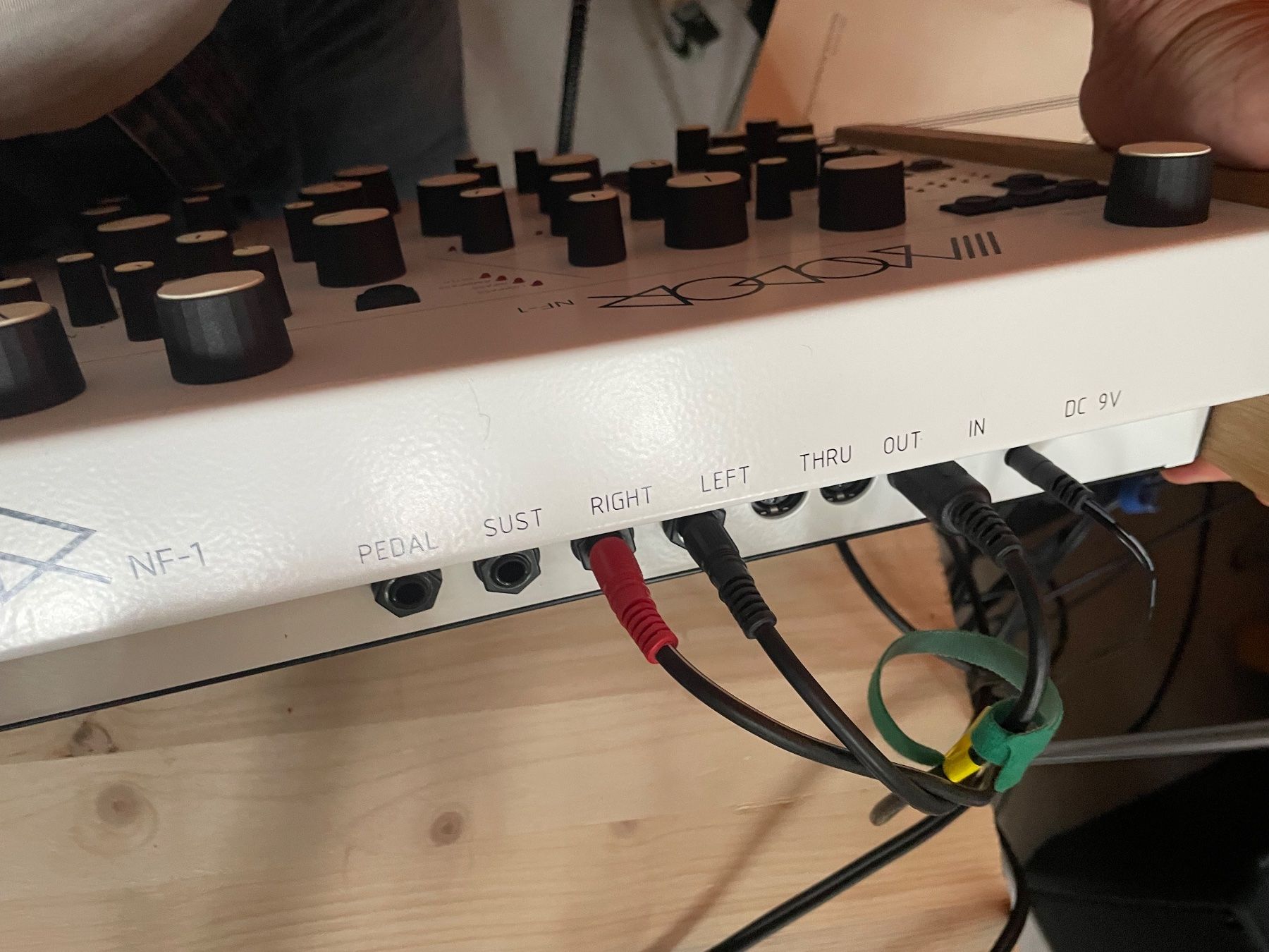 Strumenti musicali: Modor NF-1 Synthesizer – Usato da Embrach venduto da xenovolcano 2