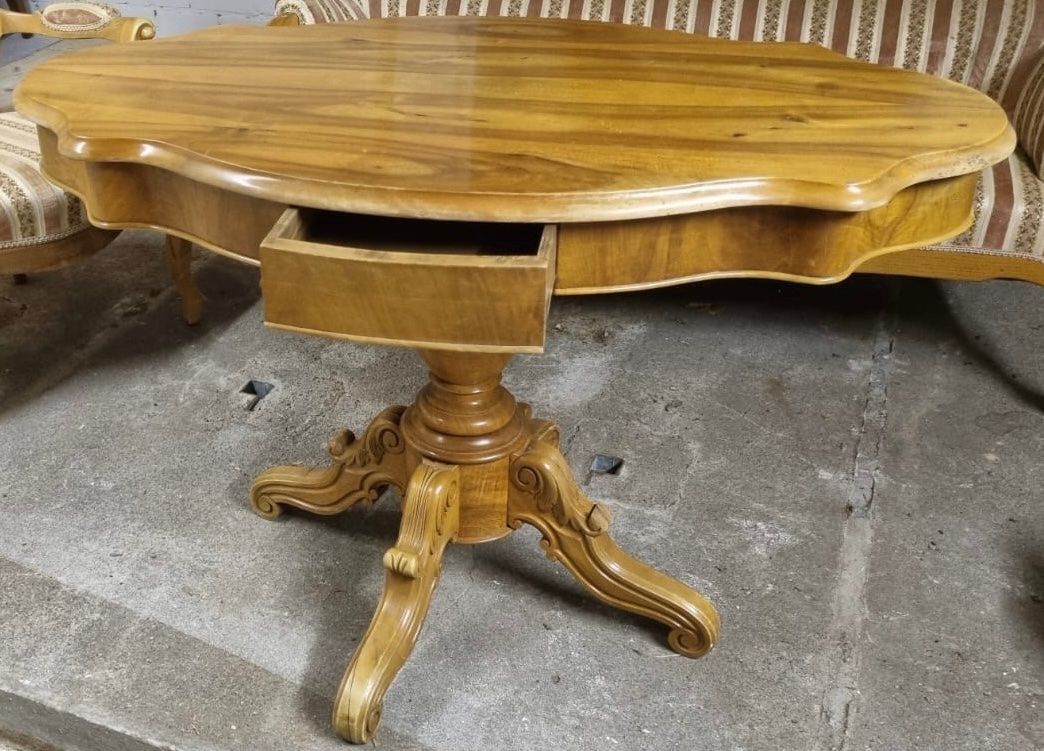 Tische: Salontisch Louis-Philippe – Gebraucht aus Rieden SG von kadogaru56 2