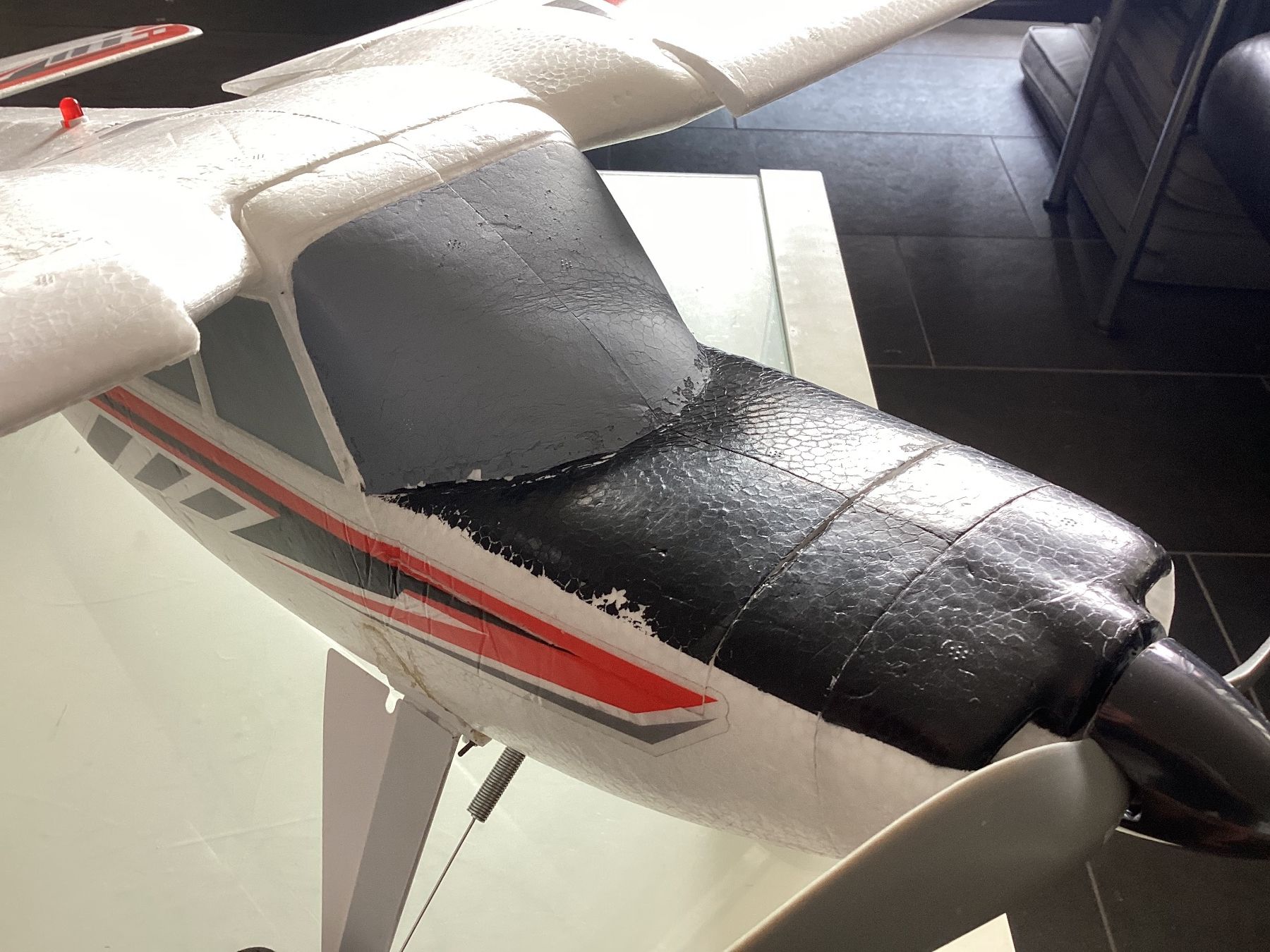 E-Flite RC Modellbau: Eflite Night Timber X 1.2m Modellflugzeug – Gebraucht aus Jegenstorf von Evolo 8