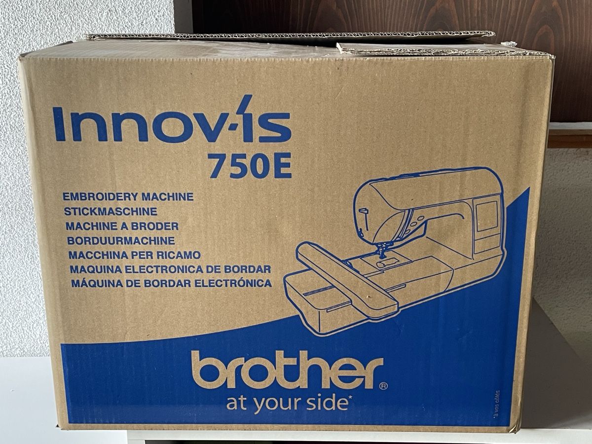 Brother Macchine da cucire: Stickmaschine Brother Innovis – Usato da Hünenberg venduto da Simsa0 1