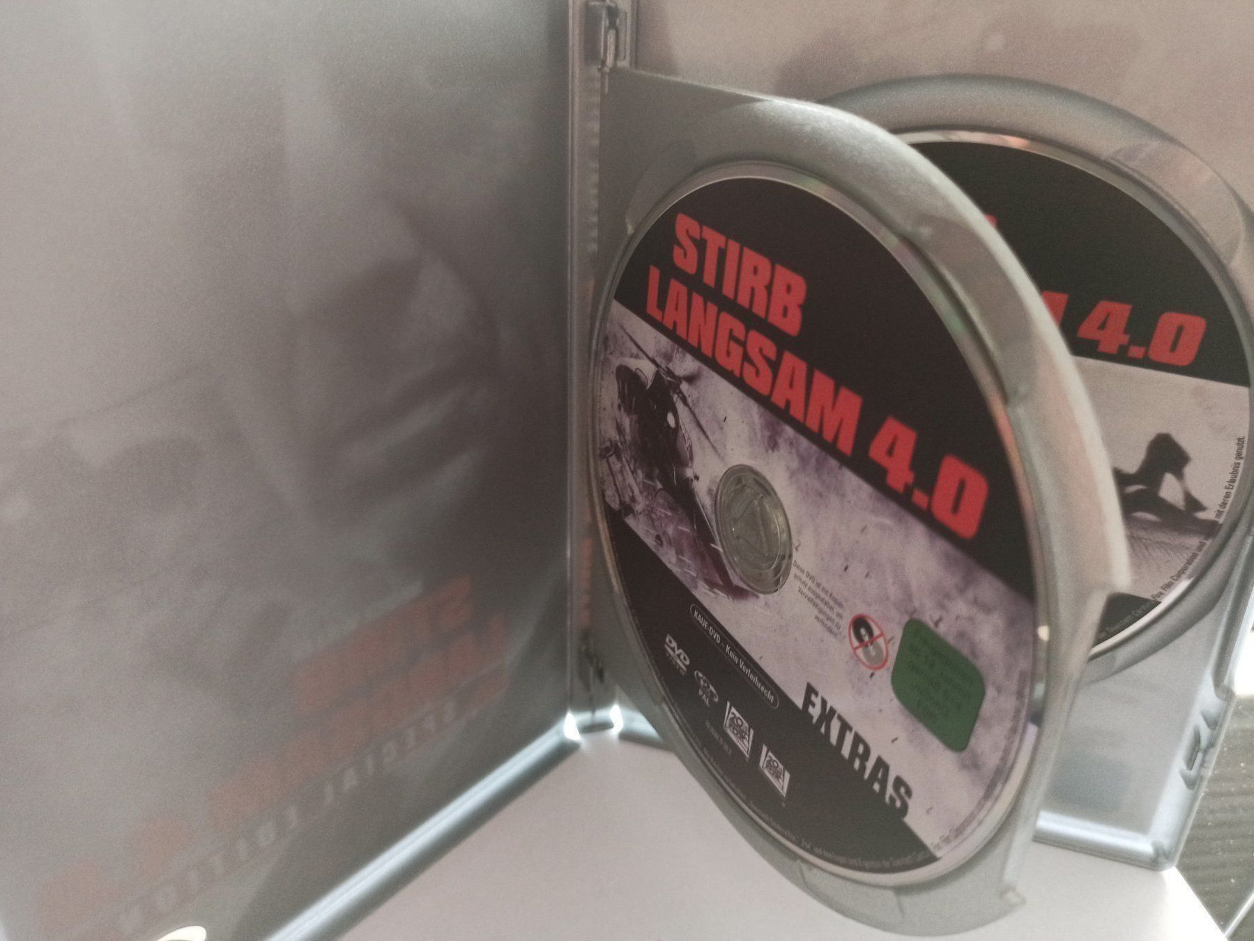 Tutti i DVDs: Stirb langsam 4.0 - (Special Edition) – Usato da Dübendorf venduto da kb86_MOVIE 2