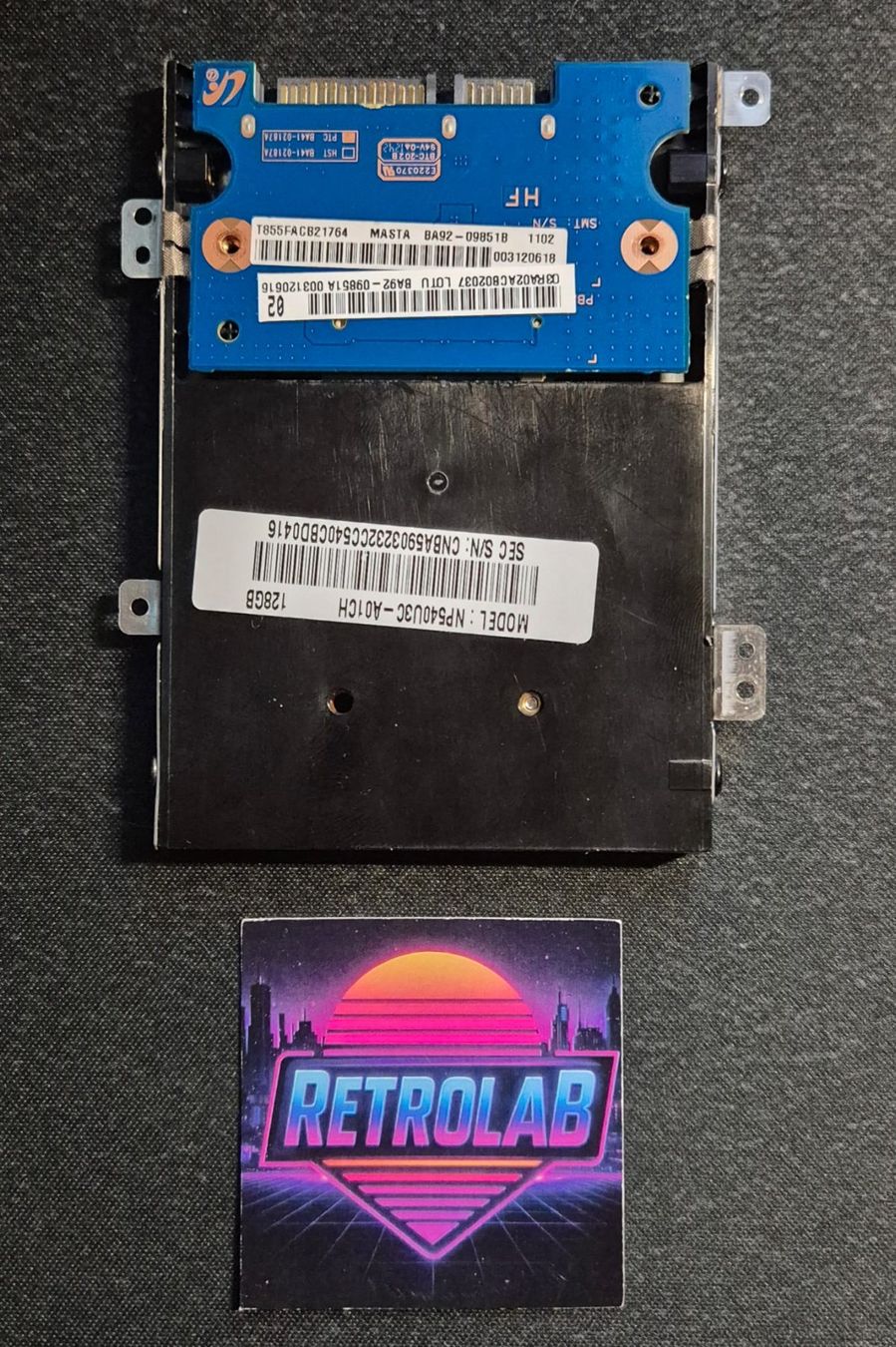 Dischi rigidi: SSD 120 GB SATA - 2.5" – Usato da Neyruz FR venduto da RetroLab_