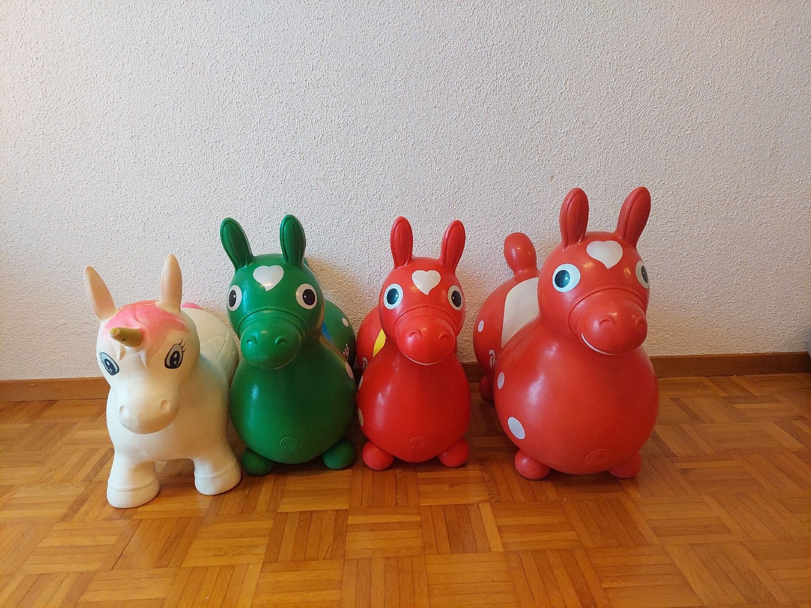 Jouets: 4 Hüpftiere – D'occasion à Oberrieden par Naklesu71