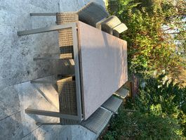 Gartentisch aus Granit mit 6 passenden Stühlen