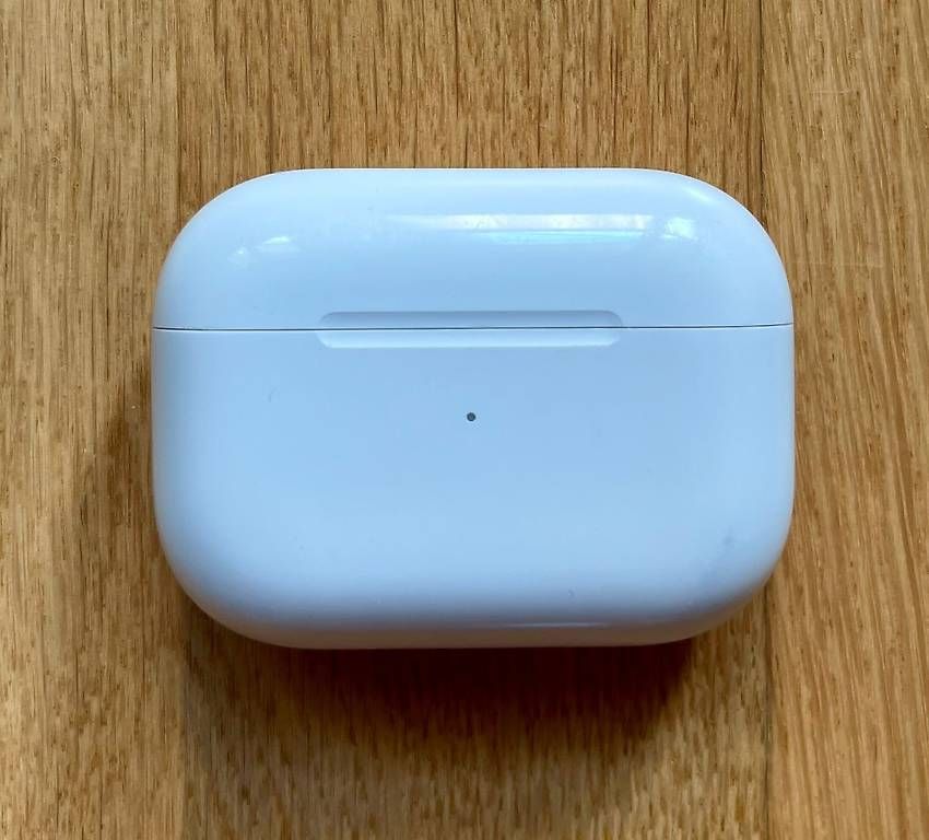 Casques audio: Defekte Apple AirPods Pro – Défectueux à Solothurn par Salome031 2