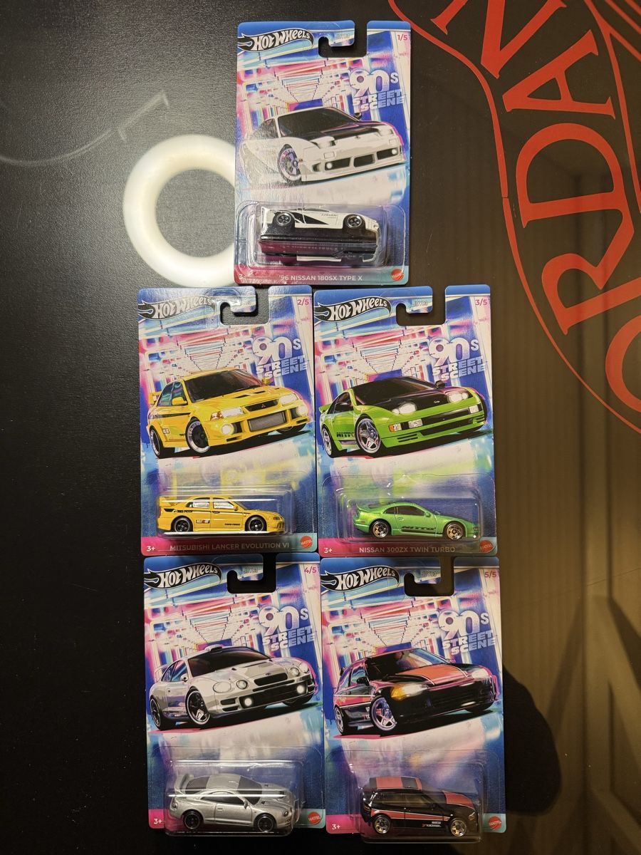Hot Wheels Modellini d'auto: Hot Wheels 90s Street Scene – Nuovo e nell'imballaggio originale da Kleindöttingen venduto da YannickTY