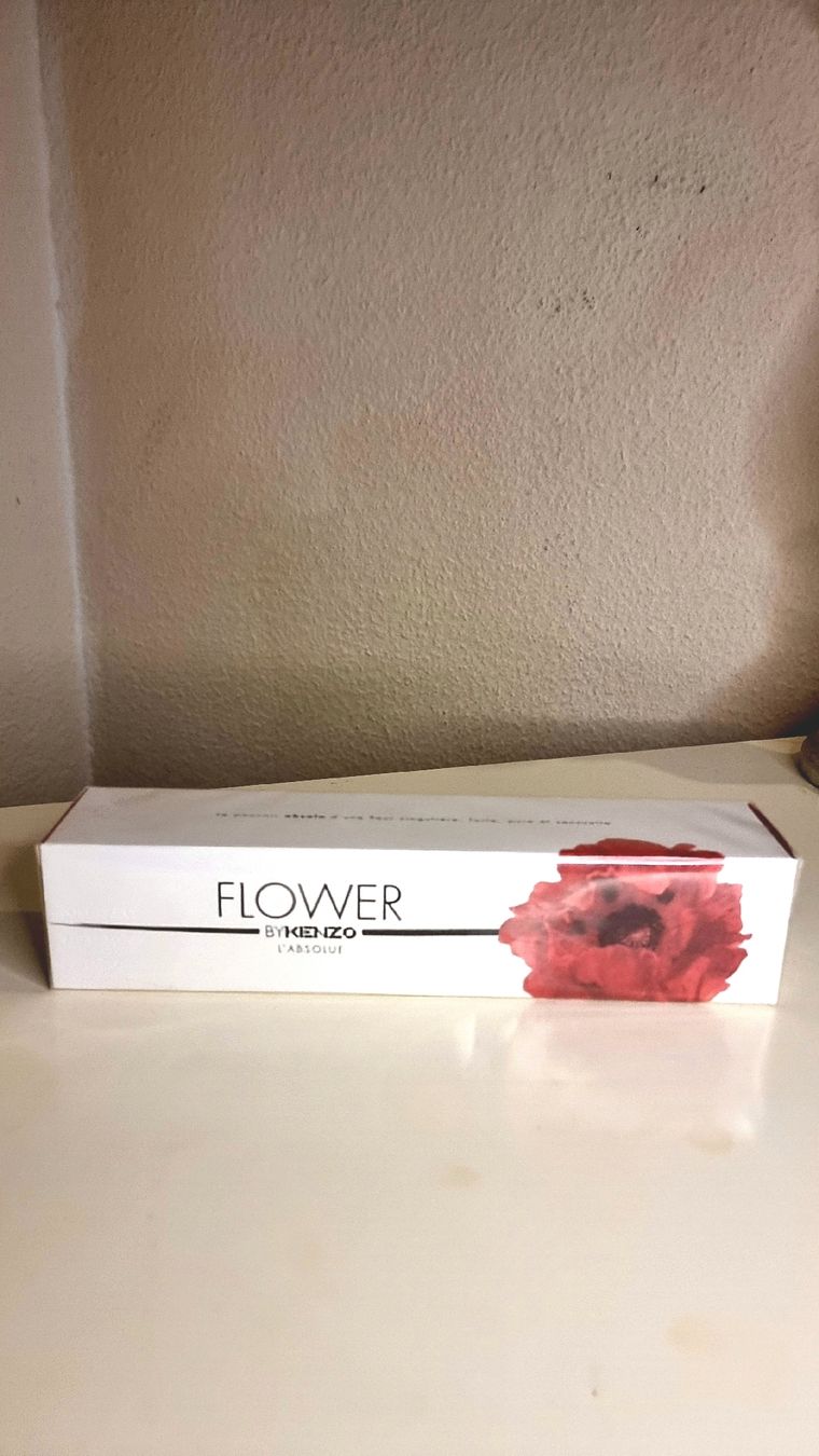 Kenzo Profumi & Eau de Toilette: PARFUM - FLOWER by KENZO L' ABSOLUE – Nuovo e nell'imballaggio originale da Dübendorf venduto da Tarcus 1