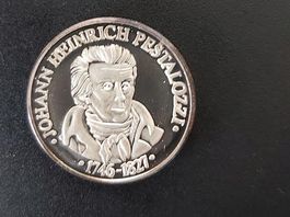 Medaille Johann Heinrich Pestalozzi 1746-1827 / Tragen 1946
