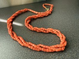 Vintage Seltene Torchon-Kette aus echtem Korallen