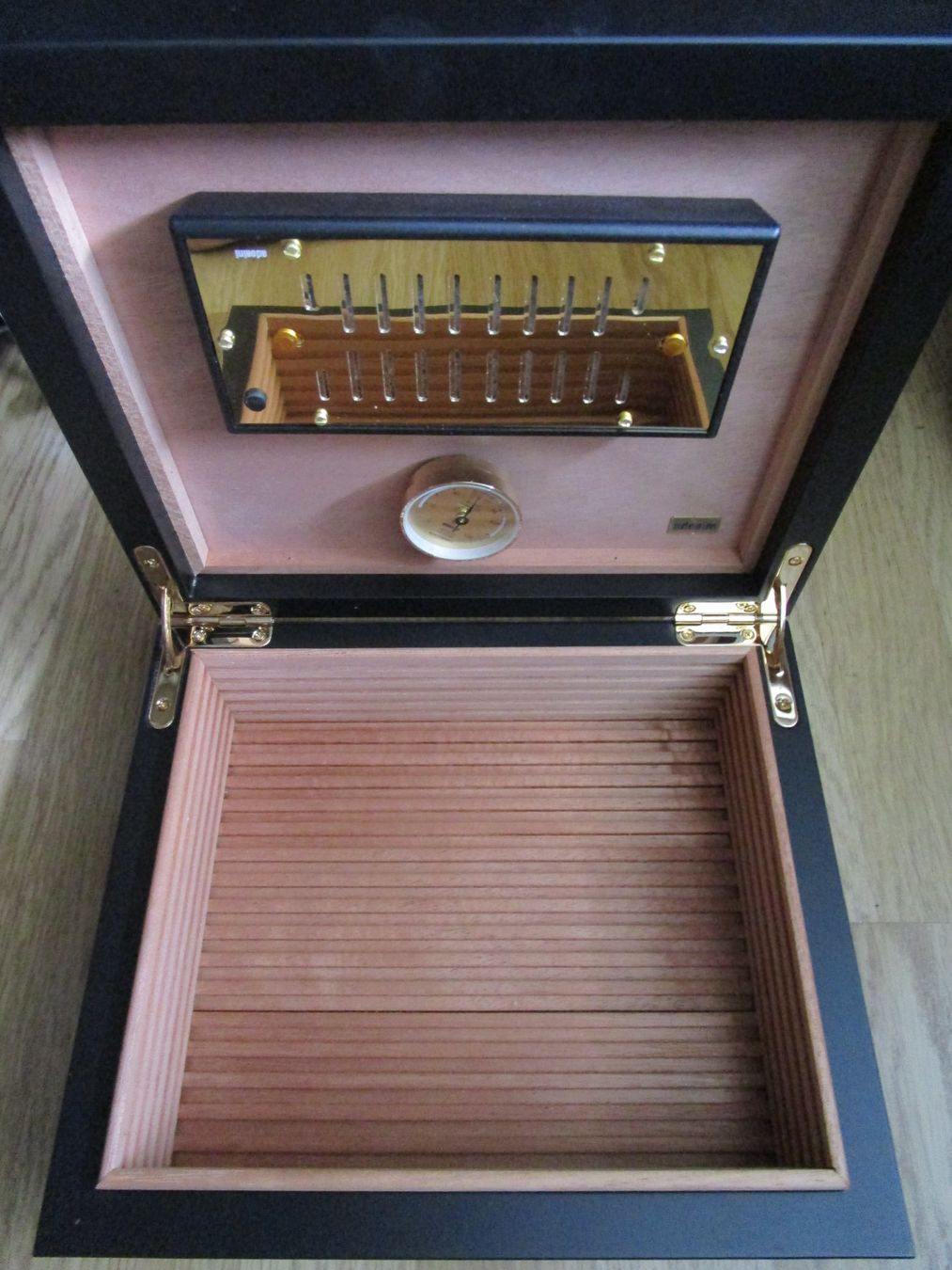 Adorini Humidore: Humidor  Adorini – Gebraucht aus Heimberg von Lupo57