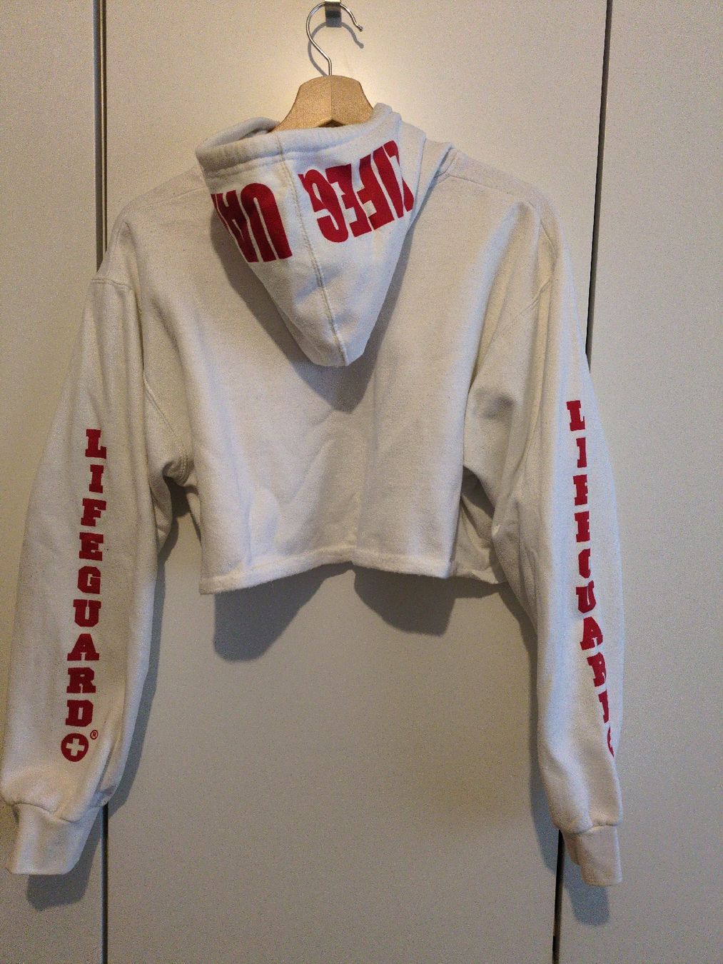 Maglioni & Felpe: Lifeguard Crop Hoodie – Nuovo (secondo la descrizione) da Olten venduto da Lilliane0 1