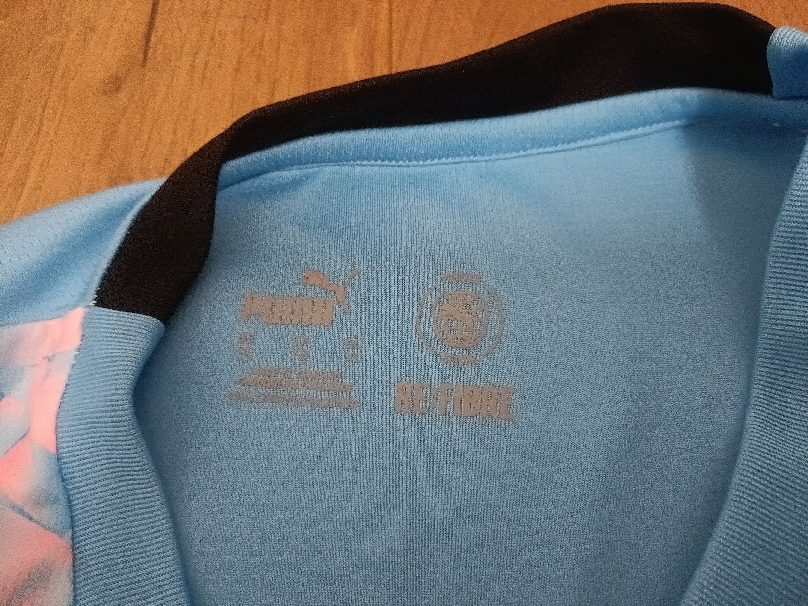 Leibchen & Hosen: Schweizer Nati Trikot – Neu (gemäss Beschreibung) aus Bachs von NBAJames 3