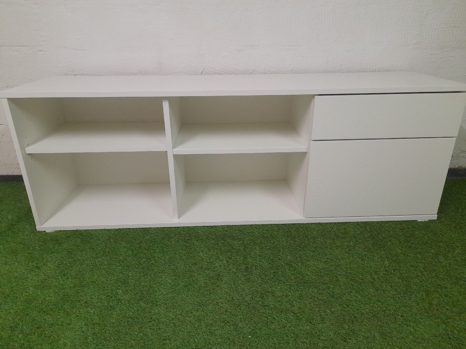 Meubles TV: tv Bank ikea – D'occasion à Glattbrugg par B_B