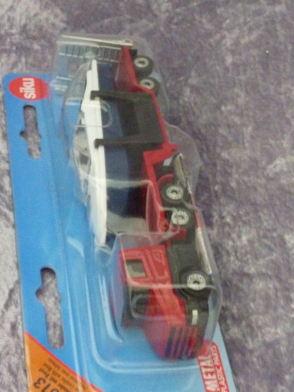 Siku Modellini d'auto: Tieflader mit Boot 1613 Siku – Nuovo e nell'imballaggio originale da Dürrenäsch venduto da Cobra1ch 1