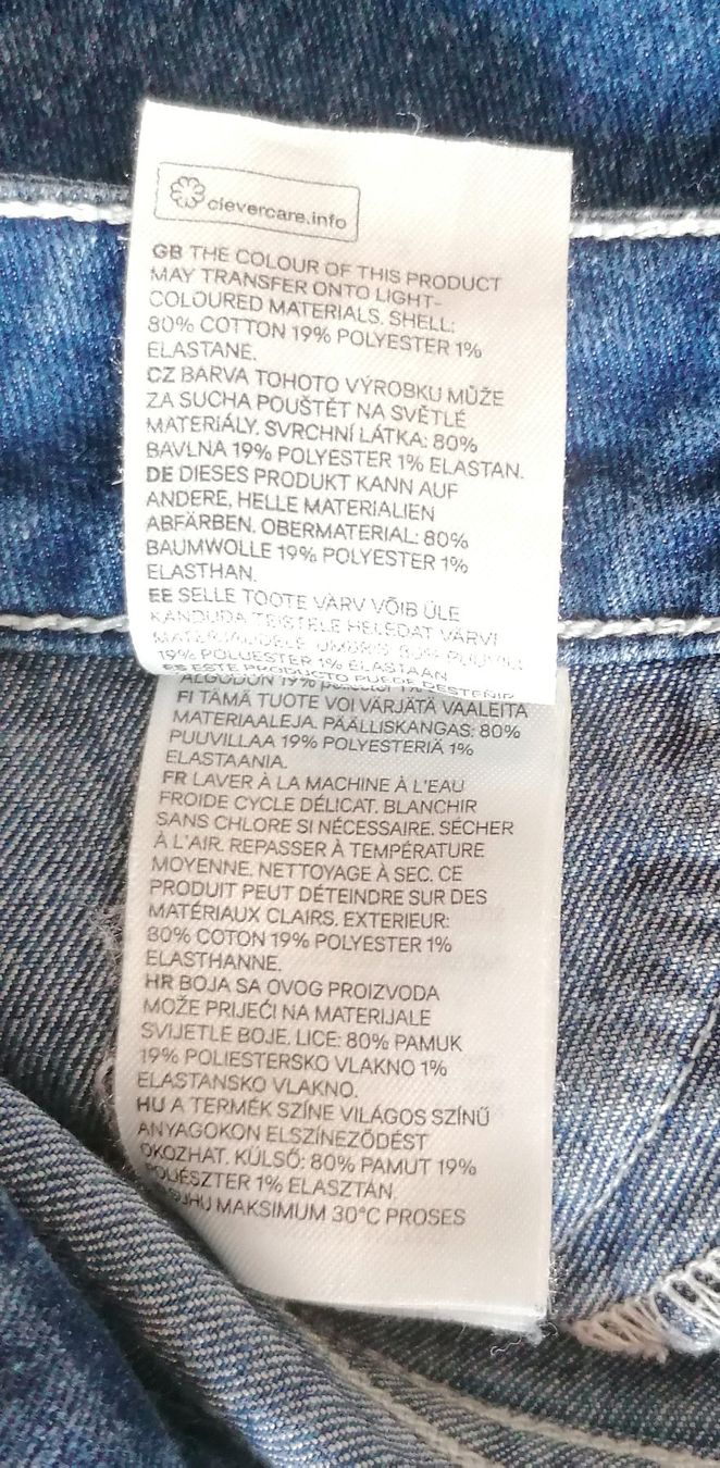 Pantaloni: Short, short en jean, pantalon – Usato da Montcherand venduto da petiteoune75 7