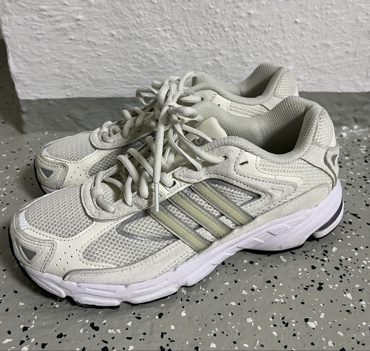Adidas Scarpe da donna: Adidas Response CL White/Silver Gr. 40⅔ – Usato da Thayngen venduto da sop_2xnz 3