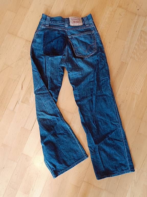 Jeans: Levis Hose schmaler genäht – Gebraucht aus Zürich von dinamarie