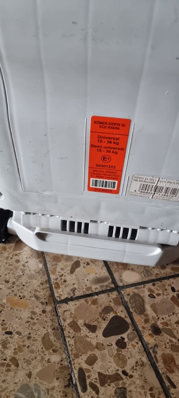 Britax Römer Seggiolini per auto: siège auto Britax Romer 15 à 36kg – Usato da Reconvilier venduto da Sandrine99 3