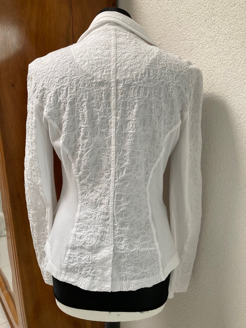 Giacche: Blazer elegant, weiss Gr. S, schönes Muster. – Usato da Glattpark (Opfikon) venduto da Pangie 3