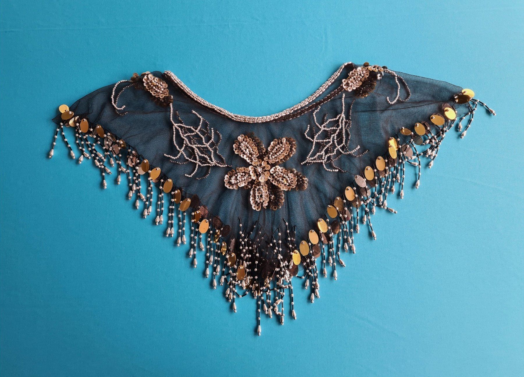 Costumi: Umhang (Schulter oder Hüfte) – Usato da Saland venduto da V-Tour 1