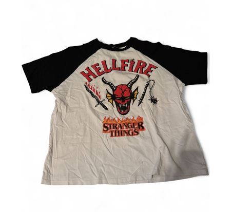 T-Shirt Stranger Things Hellfire Club weiss schwarz