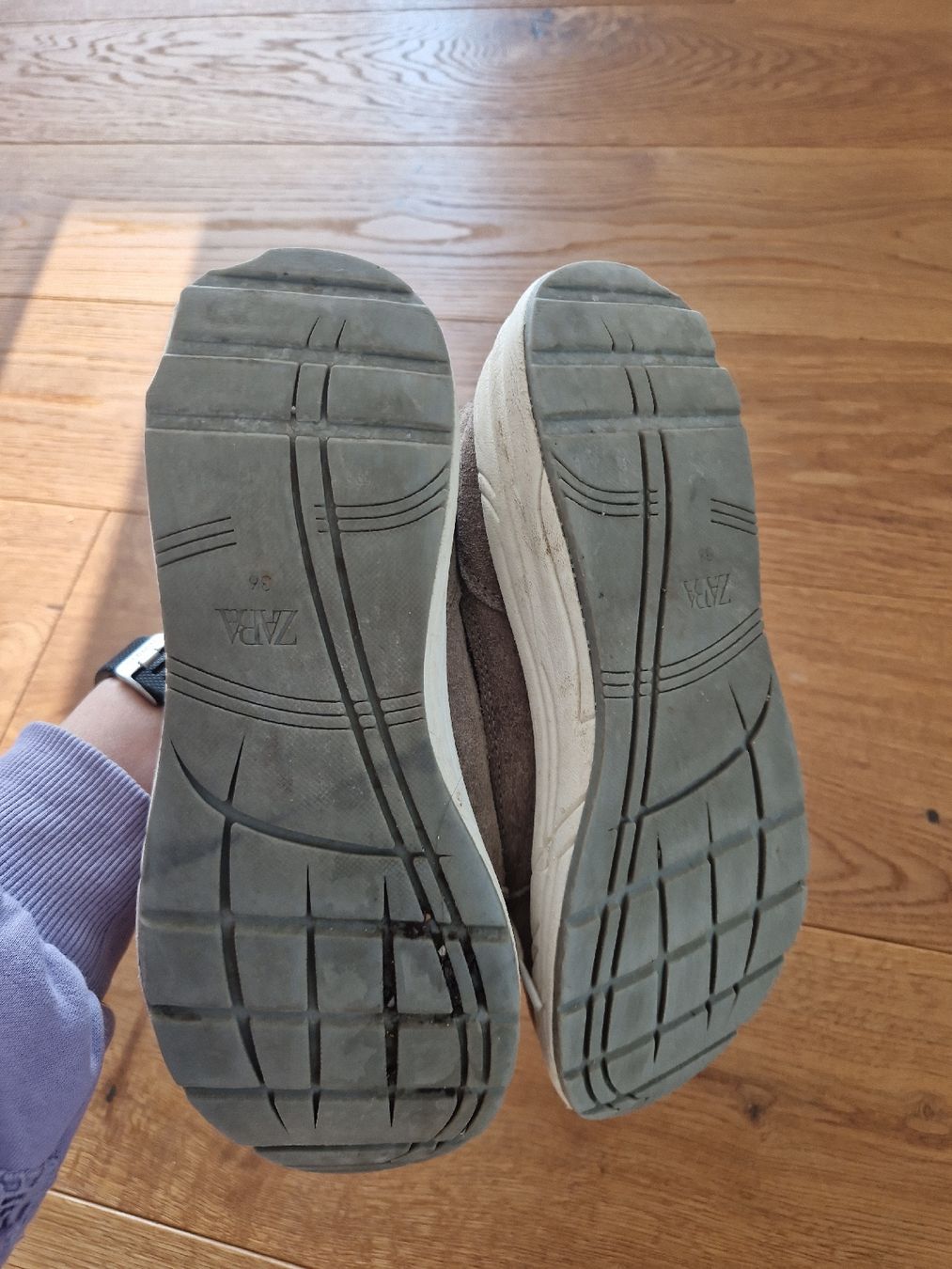 Zara Schuhe für Mädchen: Mädchen Sneakers Zara Grösse 36 – Gebraucht aus Eschenbach SG von SanFranciscoCalifornia 3