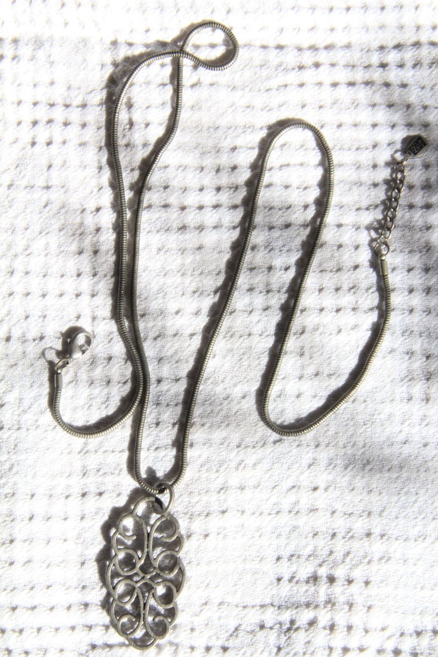 Ciondoli: Schmuck von NILE – Usato da Meiringen venduto da Dunkel1 2
