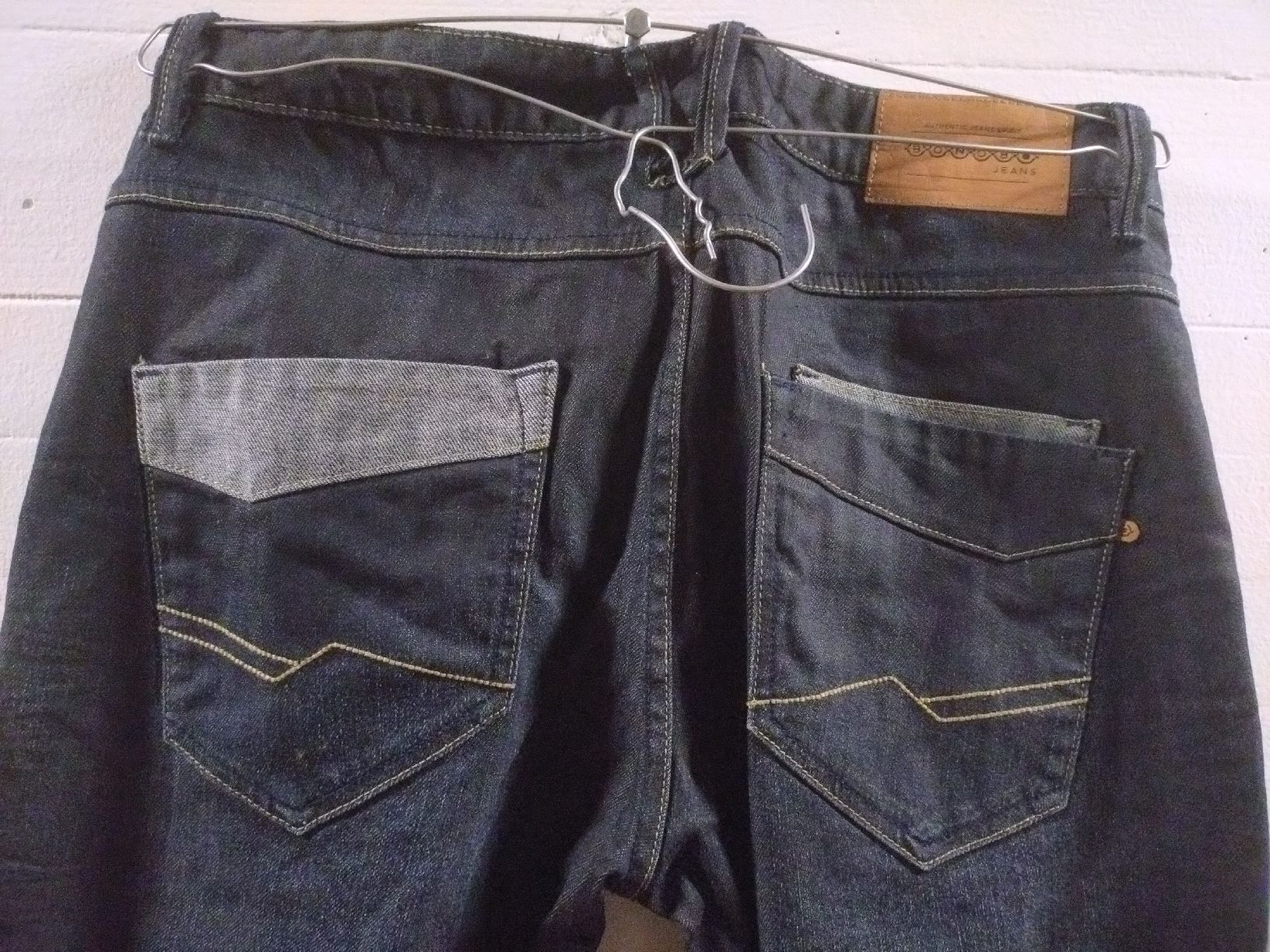 Jeans: Bonobo Jeans T42 TBE – Gebraucht aus Farvagny-le-Grand von LaCaverne 7