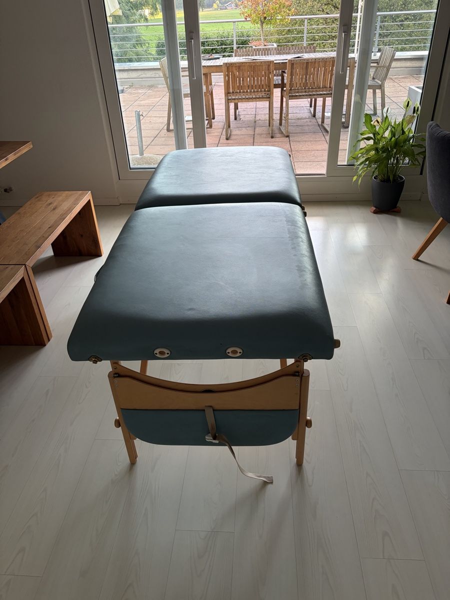 Liegen & Liegestühle: Oakwood Massageliege klappbar – Gebraucht aus Jona von jk23.06 2