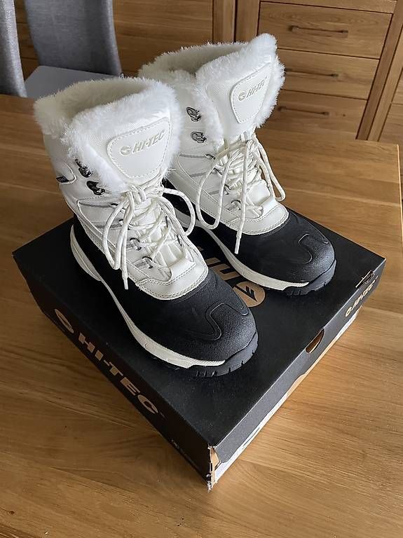 Scarpe da donna: Winterstiefel Grösse 38 – Usato da Lamboing venduto da Sudaliso4