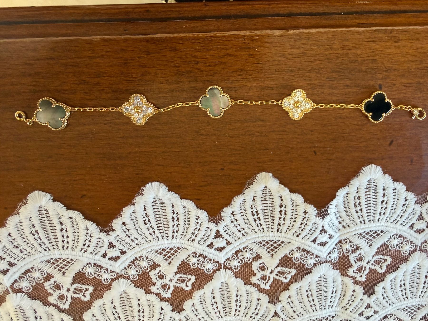Armbänder & -reifen: Bracelet Alhambra – Neu und originalverpackt aus St-Maurice von Sandrinette123 1