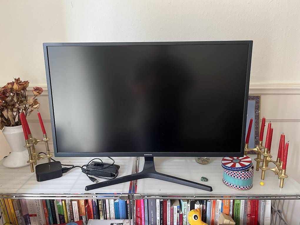 Samsung Monitore: Bildschirm Samsung – Gebraucht aus Zürich von Josef196
