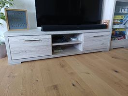 Möbel für Wohnwand