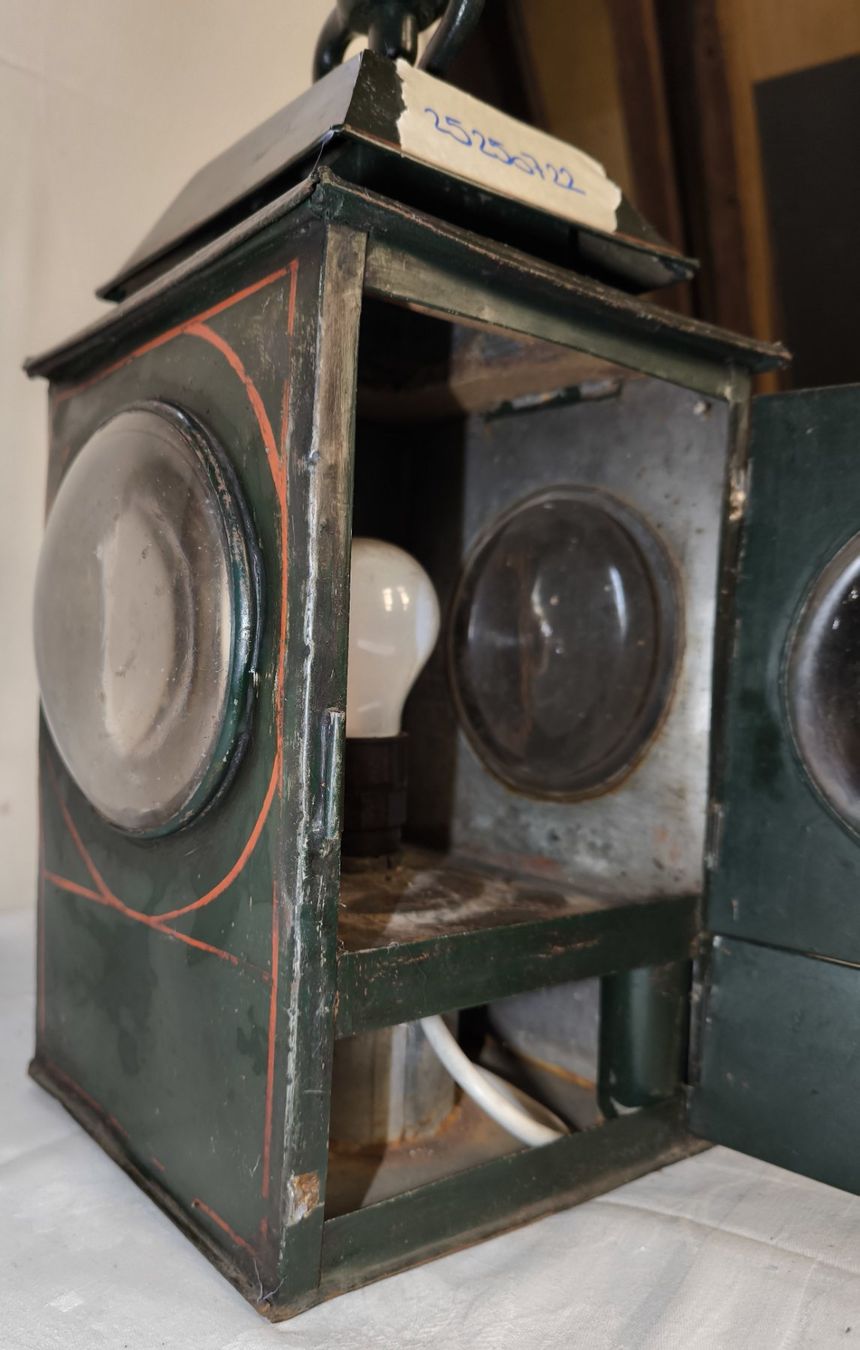Lampade: Alte Bähnlerlampe, elektrifiziert – Usato da Rorschacherberg venduto da snOOpydOg11 9