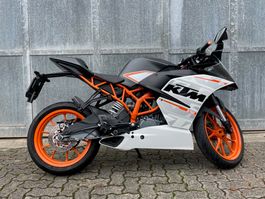 KTM RC 390 - Sportliches Motorrad für den Sommer!