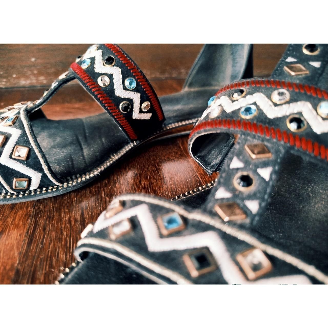 Scarpe da donna: Sandalen mit Strass-Applikationen  – Usato da St. Gallen venduto da jbu_ns6v 5