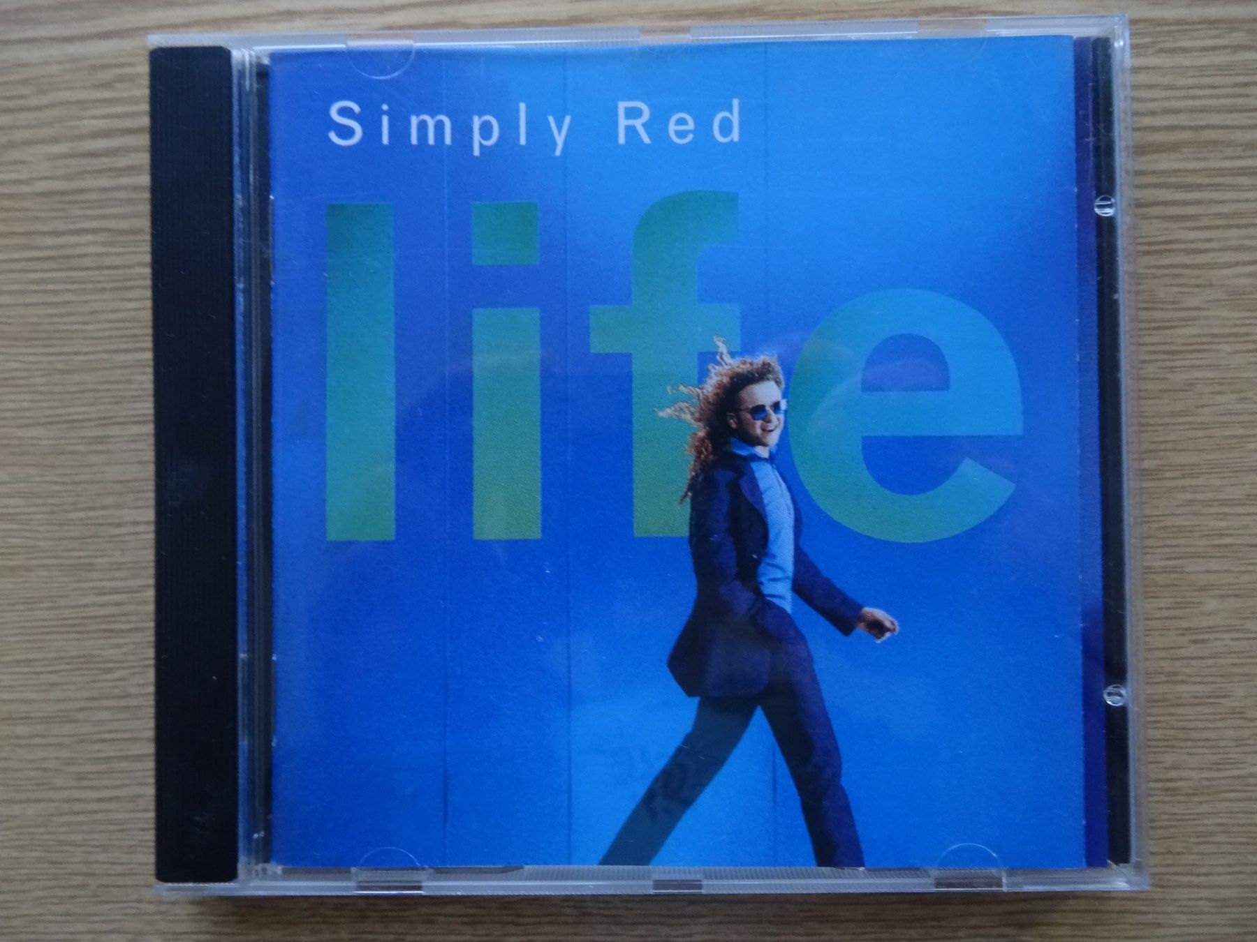 CD: Simply Red Life CD 1995 – Usato da Zürich venduto da burdan