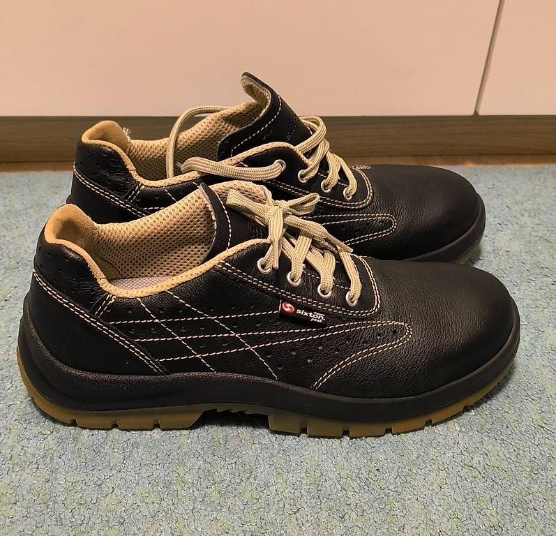 Scarpe da uomo: Sicherheitsschuhe Herren Gr.42 – Usato da Gams venduto da MissTraveller 1