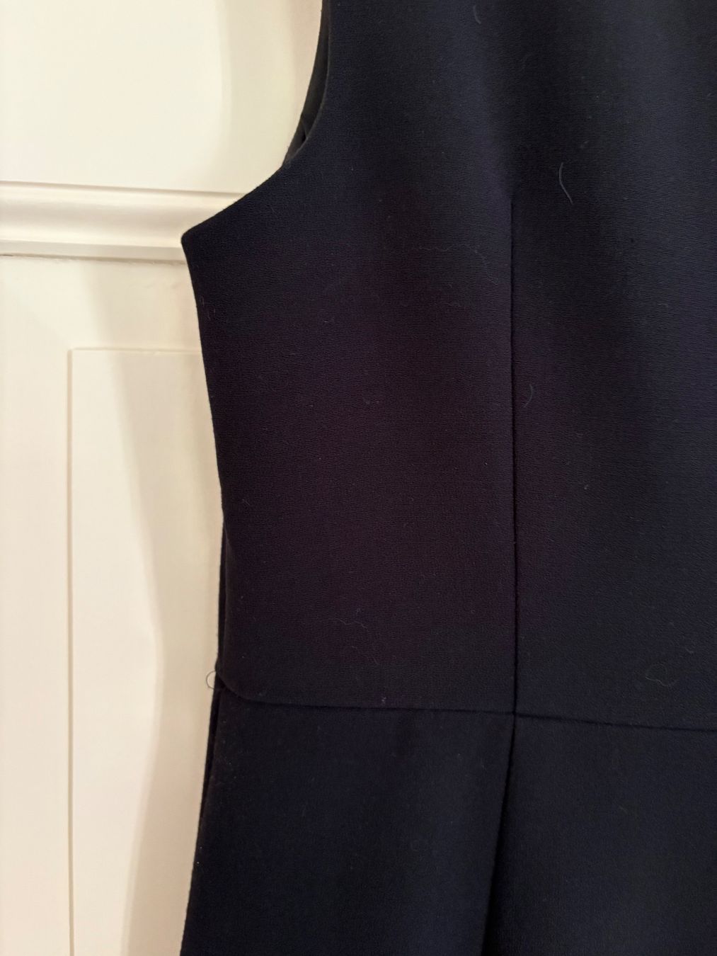 Kleider: Wunderschönes schwarzes Etui-Kleid Gr 46 – Gebraucht aus Uster von pri_6r68 4