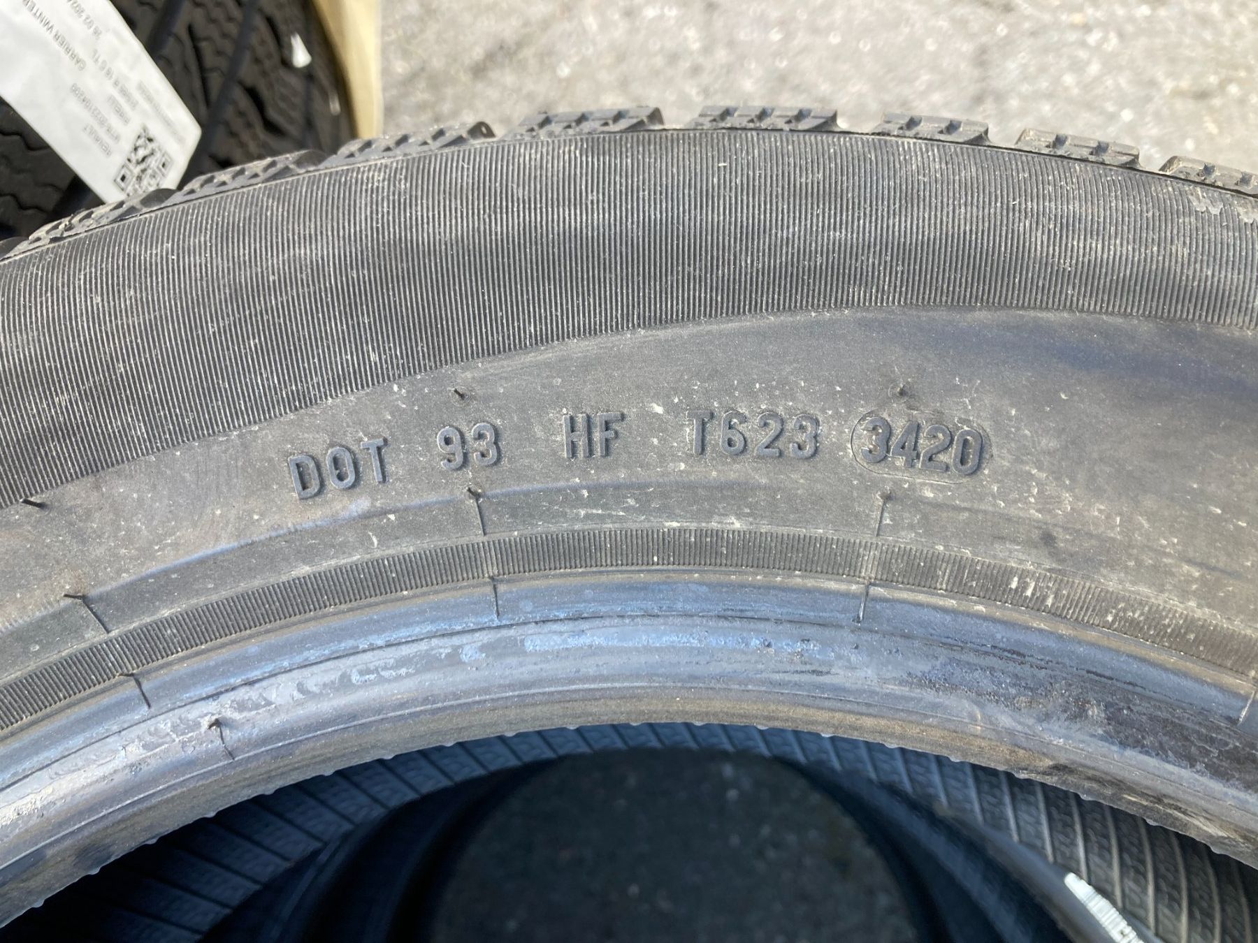Pirelli Pneumatici & Ruote complete: BMW Pirelli  Winterpneu 195/60R16 – Usato da Cham venduto da WB2223 5