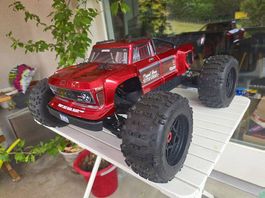 NEU ARRMA OUTCAST 8S DSC BLX GYRO 100 km/h
